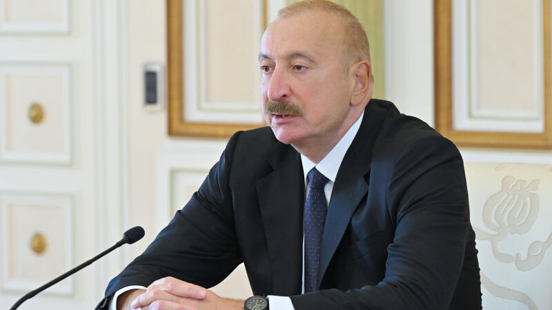 Prezident: Birgə səylərlə çalışmalıyıq ki, TDT beynəlxalq məsələlərdə daha böyük rol oynasın