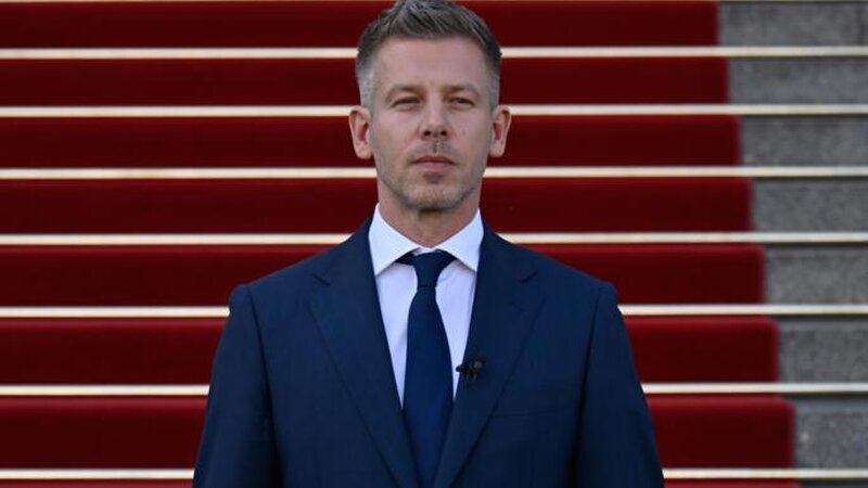 Macarıstanda yüksək vəzifəli şəxslərin əmlakı yoxlanılacaq