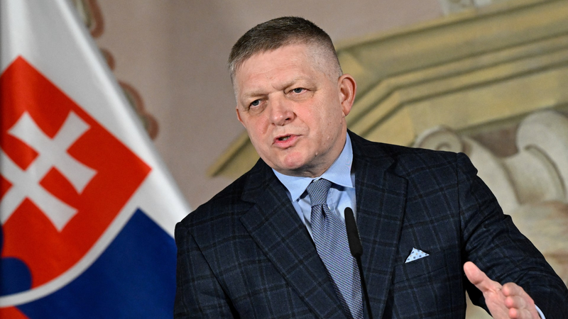 Robert Fitso Ukraynaya səfərini ləğv etdi