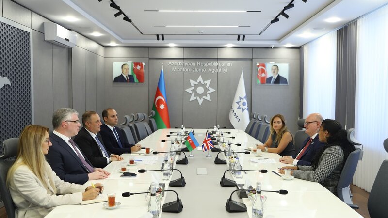 Böyük Britaniya səfiri ilə ANAMA-da görüş keçirildi