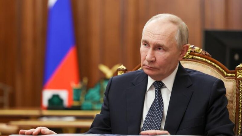 Putin: Rusiyanın müdafiə sənayesi potensialını artırmağa davam edəcək