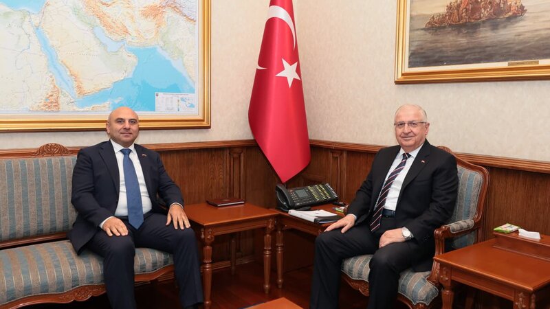Yaşar Gülər Azərbaycanın Ankaradakı yeni səfiri ilə görüşdü