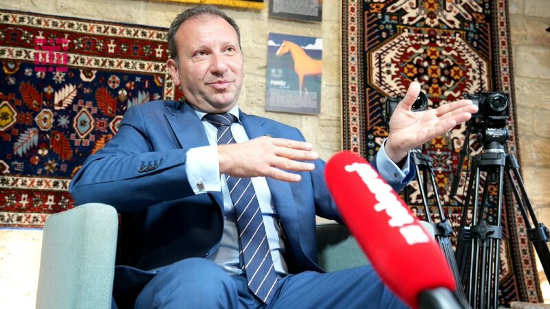 Emin Məmmədov: Bu yaxınlarda qonşularımızdan biri Qazax xalçası ilə bağlı iddia irəli sürmüşdü