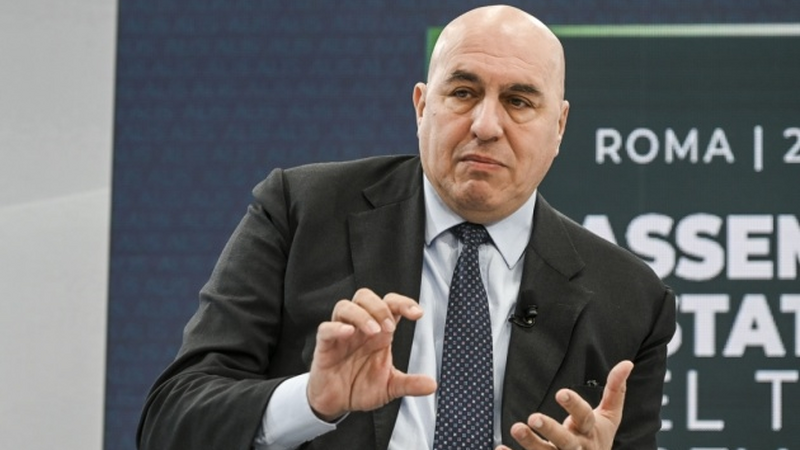 Müdafiə naziri Rusiyanın üç ölkəyə mümkün hücumu ilə bağlı açıqlama verdi