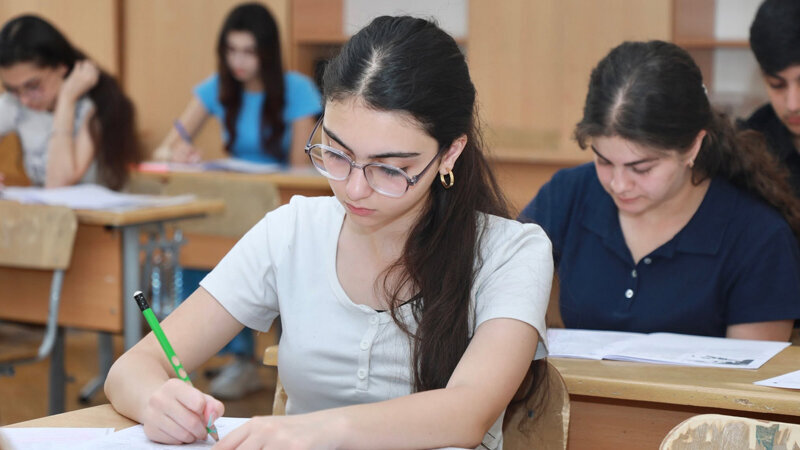 Kolleclərdə boş qalan plan yerlərinə ixtisas seçimi sentyabrın 27-dək davam edəcək