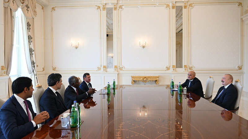 İlham Əliyev “Global Infrastructure Partners” şirkətinin rəhbərini qəbul etdi