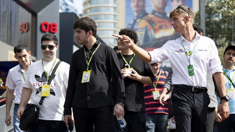 Formula 1: Autizmli gənclər üçün xüsusi Paddok turu təşkil olunub