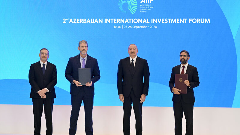 İkinci Azərbaycan Beynəlxalq İnvestisiya Forumu çərçivəsində imzalanmış sənədlər mübadilə edilib