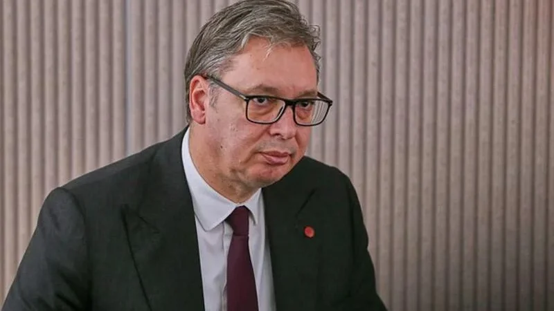 Aleksandr Vuçiç Serbiya prezidenti vəzifəsindən istefa verib