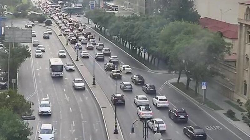 Bakıda 17 istiqamətdə sıxlıq var -