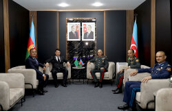 Baş Qərargah rəisi Türkmənistanın hərbi nümayəndə heyəti ilə görüşdü