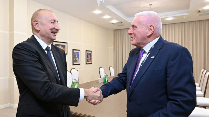 Prezident İlham Əliyev Birləşmiş Krallığın müdafiə üzrə dövlət nazirini qəbul etdi