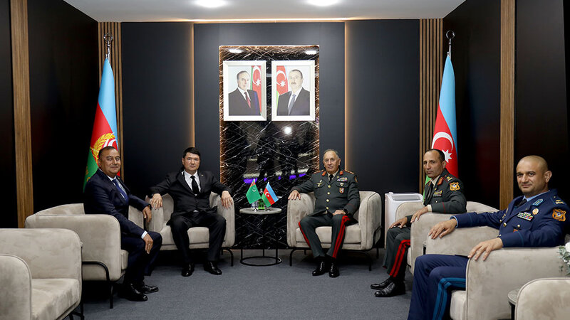Baş Qərargah rəisi Türkmənistanın hərbi nümayəndə heyəti ilə görüşdü