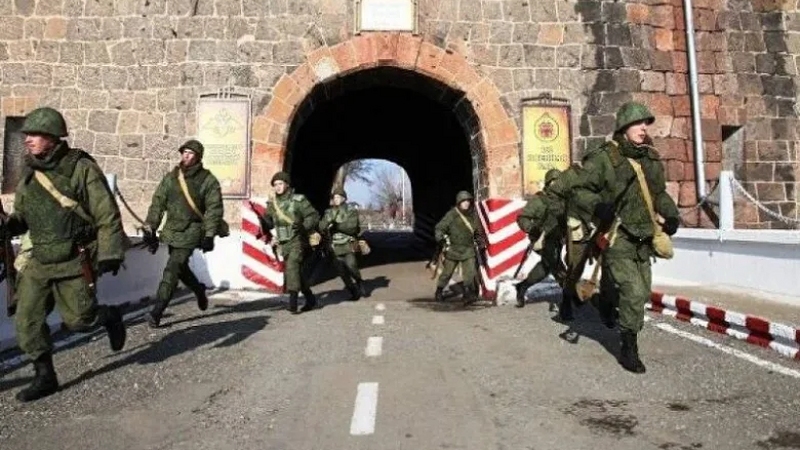 Rusiyanın Ermənistandakı bazasının hərbçisi saxlanıldı