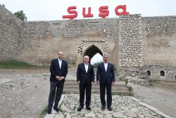 Azərbaycan, Türkiyə və Gürcüstan müdafiə nazirləri Şuşaya baxış keçiriblər -