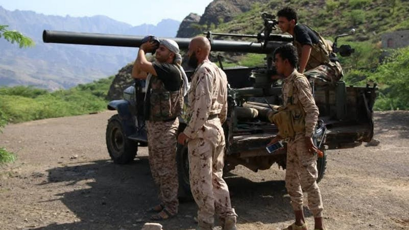 Yəmən ordusu husilərin mövqelərini bombardman etdi