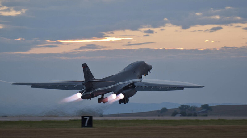 ABŞ bütün B-1 bombardmançılarını Britaniyadakı bazadan çıxarıb