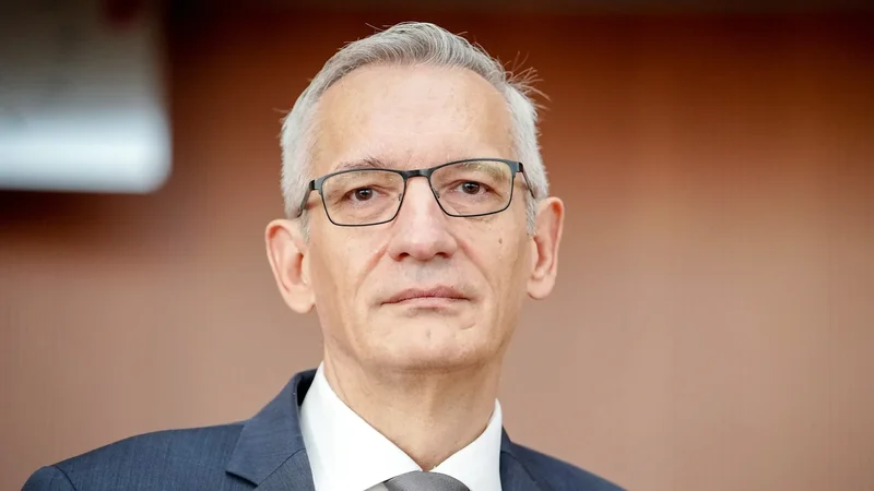 Kəşfiyyat rəisi: Almaniya Rusiya ilə birbaşa silahlı münaqişəyə girə bilər