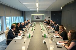 Azərbaycanla Birləşmiş Krallıq arasında investisiya əlaqələri müzakirə edildi