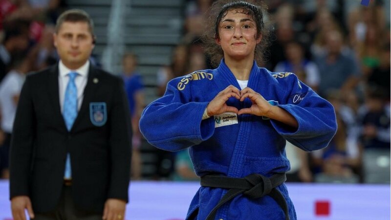 Dünya çempionatı: Xədicə Qədəşova mübarizəni dayandırdı