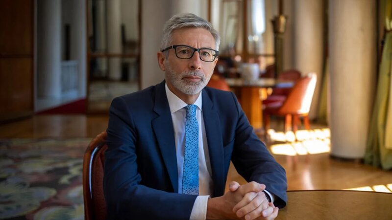 İrandan Fransada etirazçı şagirdlərə qarşı zorakılığa etiraz -