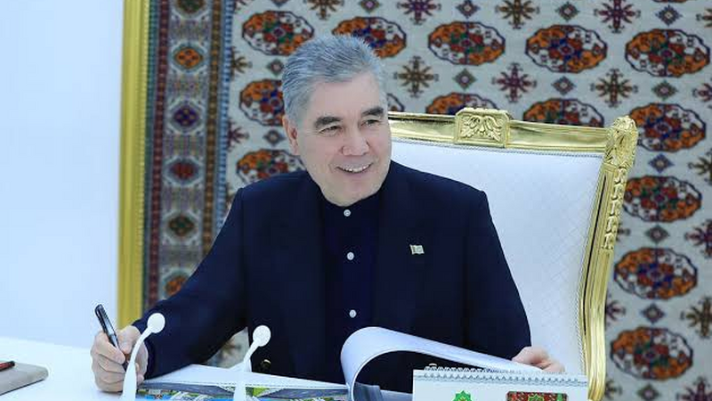 Türkmənistan lideri Matviyenko ilə görüşüb