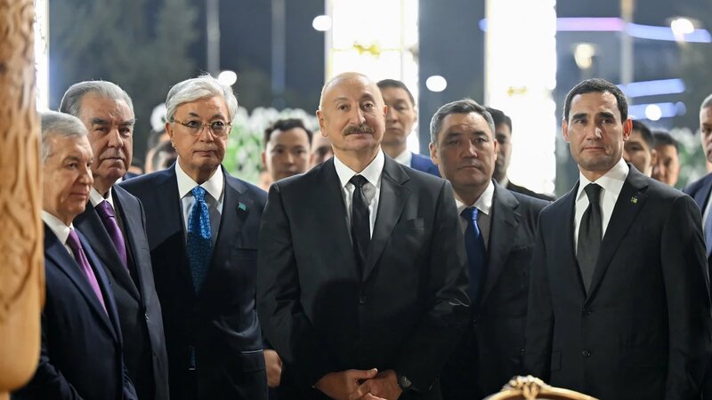 MDB ölkələri liderlərinin şərəfinə keçirilən rəsmi qəbulda Azərbaycan musiqisi səsləndirildi - VİDEO