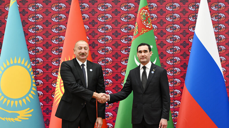 İlham Əliyev MDB Dövlət Başçıları Şurasının iclasında iştirak etmək üçün “Avaza” Kompleksinə getdi - YENİLƏNDİ