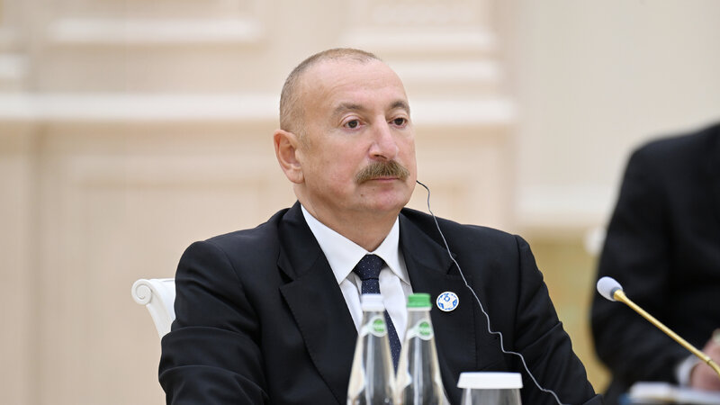 İlham Əliyev: Xəzərə dair qərarların yerinə yetirilməsi üzrə daimi əməkdaşlıq və nəzarət mexanizminin yaradılması zəruridir