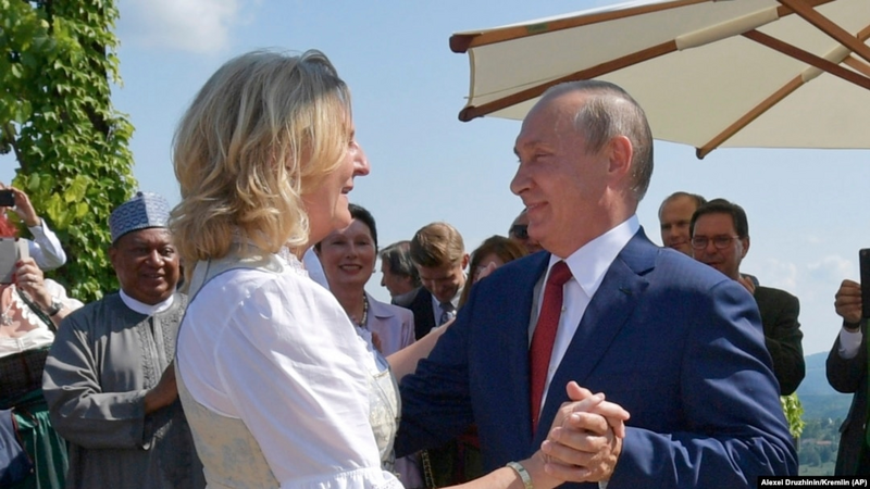 Knaysl: Avropa ölkələri Rusiya ilə müharibəyə hazırlaşırlar
