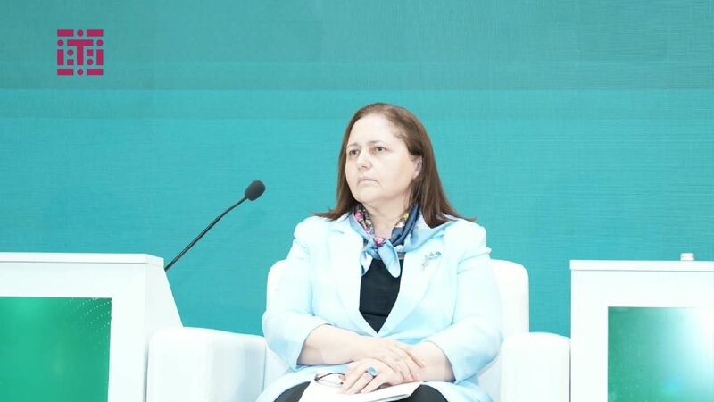 Aynur Sofiyeva: Ailə strategiyası cəmiyyətə töhfə verən institut olmalıdır