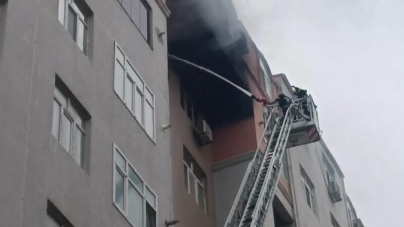 Ceyranbatanda çoxmərtəbəli yaşayış binasında yanğın söndürüldü - YENİLƏNDİ