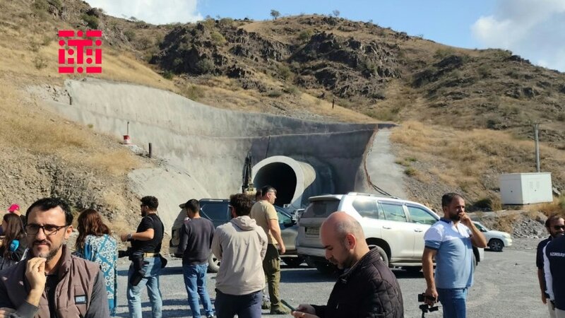Beynəlxalq səyahətçilər Zəngilanda yol və dəmir yolu layihələri ilə tanış olublar -