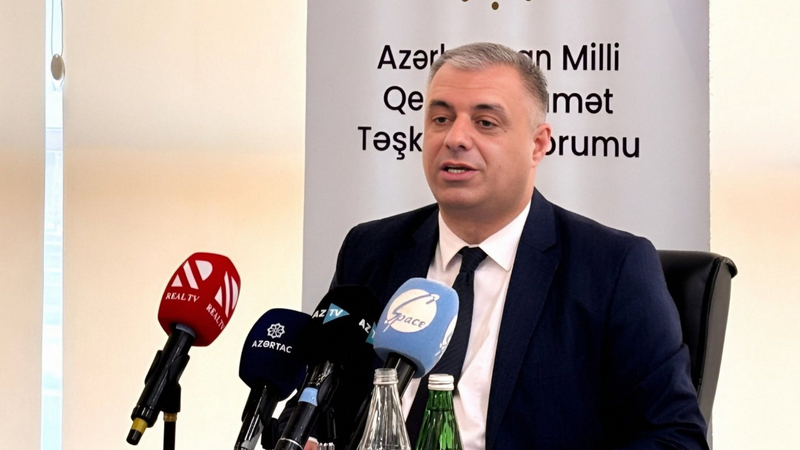 Fariz Əkbərov: Vahid geyim forması şagirdlər arasında fərqlərin önə çıxmamasına xidmət edir