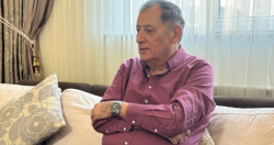 Baba Vəziroğlu: Məktəblərdə vahid forma qərarı çoxdan verilməli idi