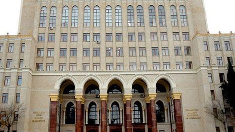 Dosent: Yüz il keçsə də dini cəhalət hələ də var