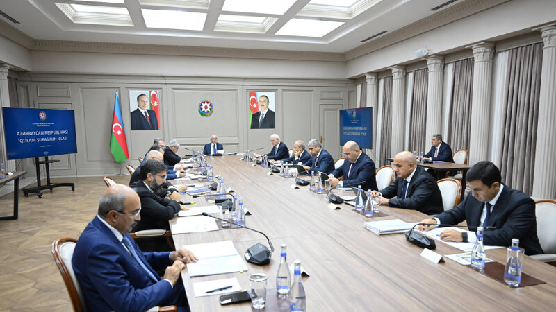 İqtisadi Şuranın növbəti iclası keçirildi -