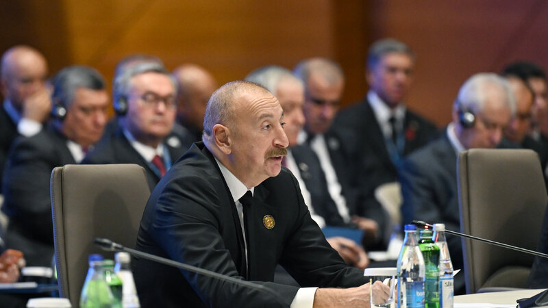 İlham Əliyev: Azərbaycan Avrasiya məkanında birləşdirici mərkəz kimi getdikcə daha böyük rol oynayır