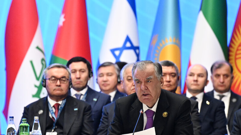 Tacikistan Prezidenti: Qlobal sülh və sabitliyin qorunması üçün əməkdaşlıq vacibdir