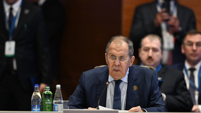 Lavrov Azərbaycanın AQEM-ə sədrliyinin uzadılmasını alqışladı