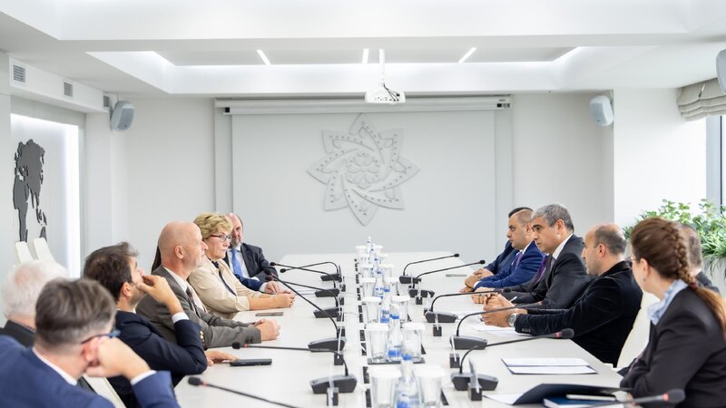 Beynəlxalq və xarici ölkələrin milli paralimpiya komitələrinin nümayəndə heyəti ilə görüş olub