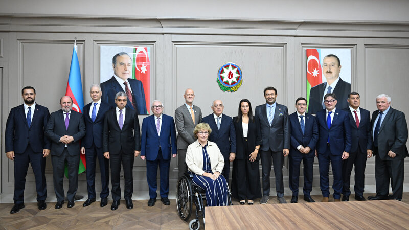 Əli Əsədov beynəlxalq və xarici ölkələrin paralimpiya komitələrinin rəhbər şəxsləri ilə görüşüb