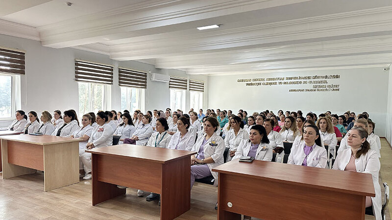 Baş Klinik Hospitalda maarifləndirmə tədbiri keçirildi