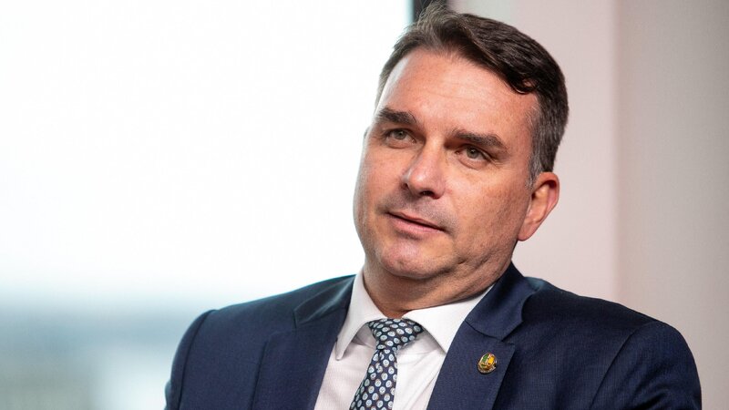 Braziliyada prezidentliyə namizədə qarşı çirkli pulların yuyulması ilə bağlı araşdırma başlanıb