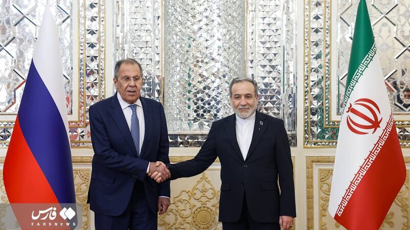 Lavrov iranlı həmkarı ilə görüşdü