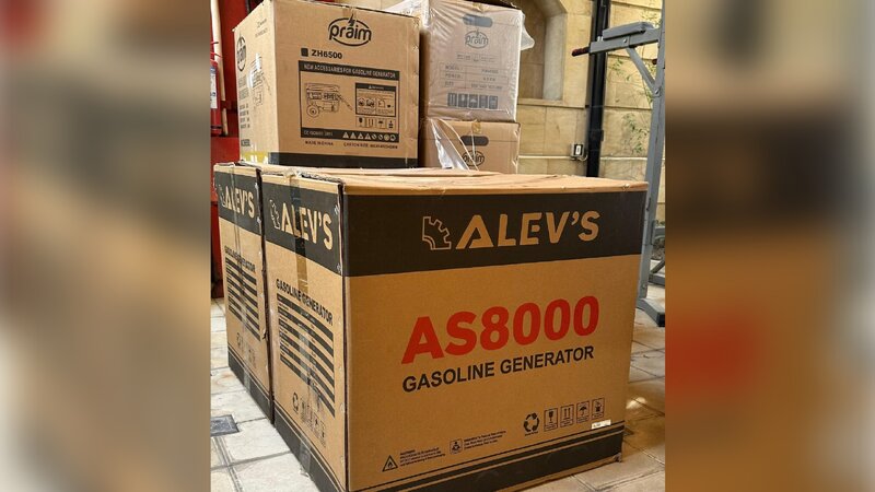 Ukraynanın Azərbaycandakı səfirliyinə 11 generator verildi