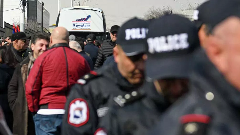 Ermənistanda müxalifət partiyasının 14 üzvü saxlanıldı