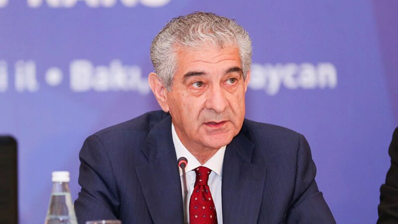Əli Əhmədov: Siyasətimizin mərkəzində duran məsələlər içərisində regional inkişaf əhəmiyyətli yer tutur