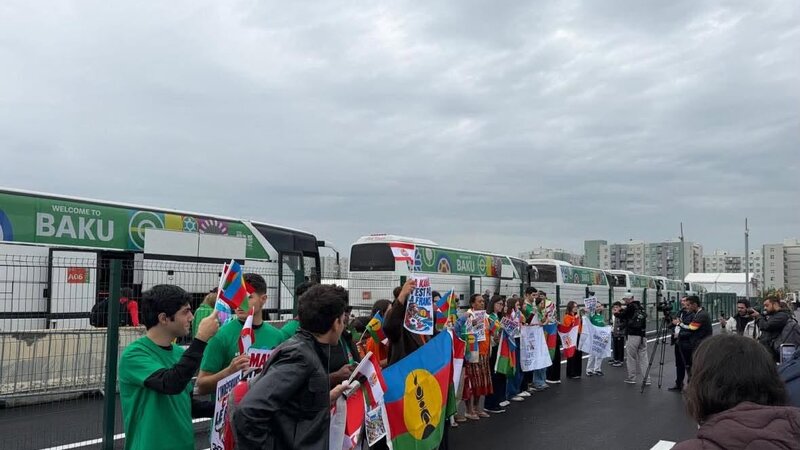 Bakıda Yeni Kaledoniya və Fransız Polineziyası komandalarına dəstək aksiyası keçirildi