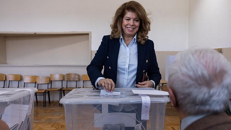 Bolqarıstanda prezident seçkiləri: İlk nəticələr açıqlanıb
